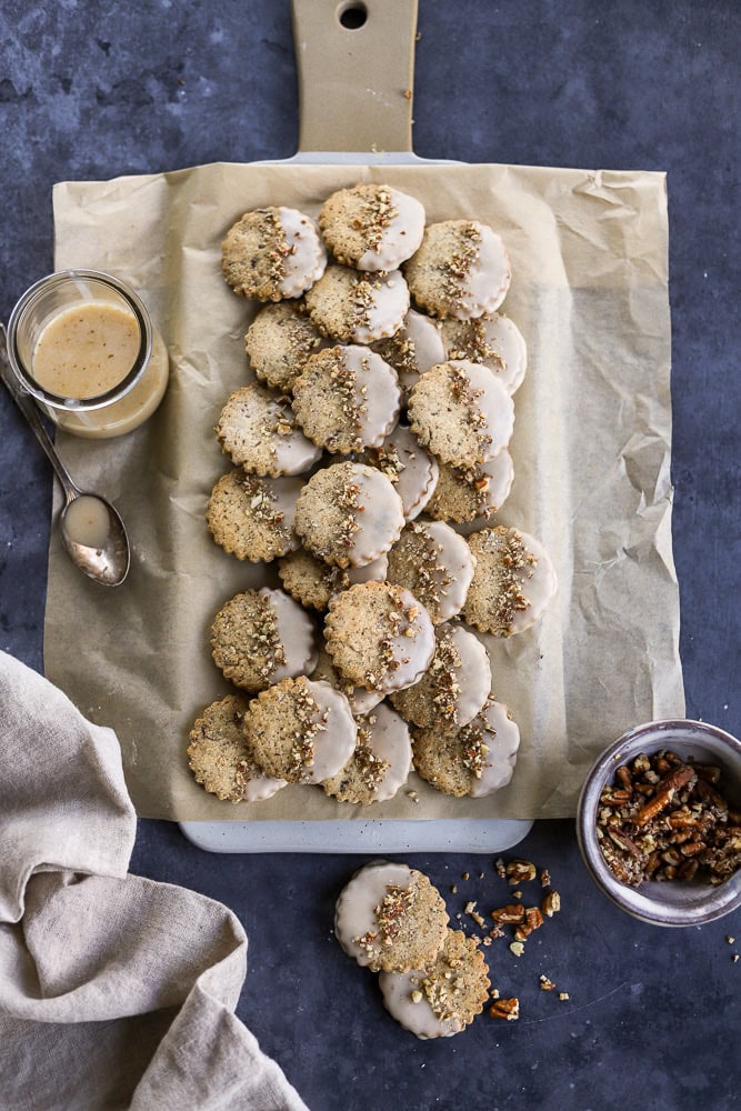 brown-butter-maple-pecan-cookies_lions-bread-11