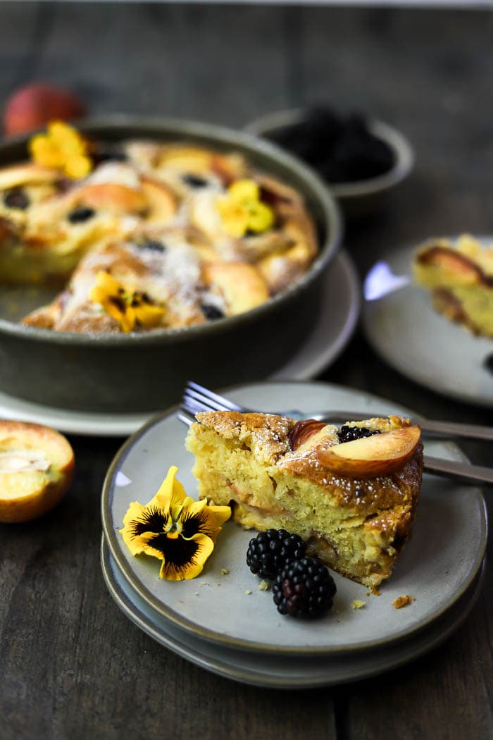 fresh-peach-and-blackberry-cake-12
