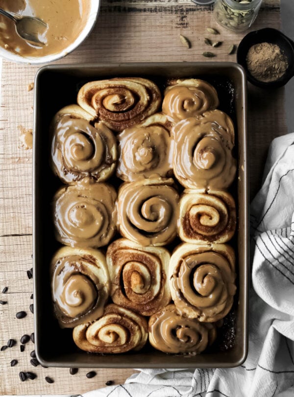 Hawaij Spice Rolls with Coffee Glaze