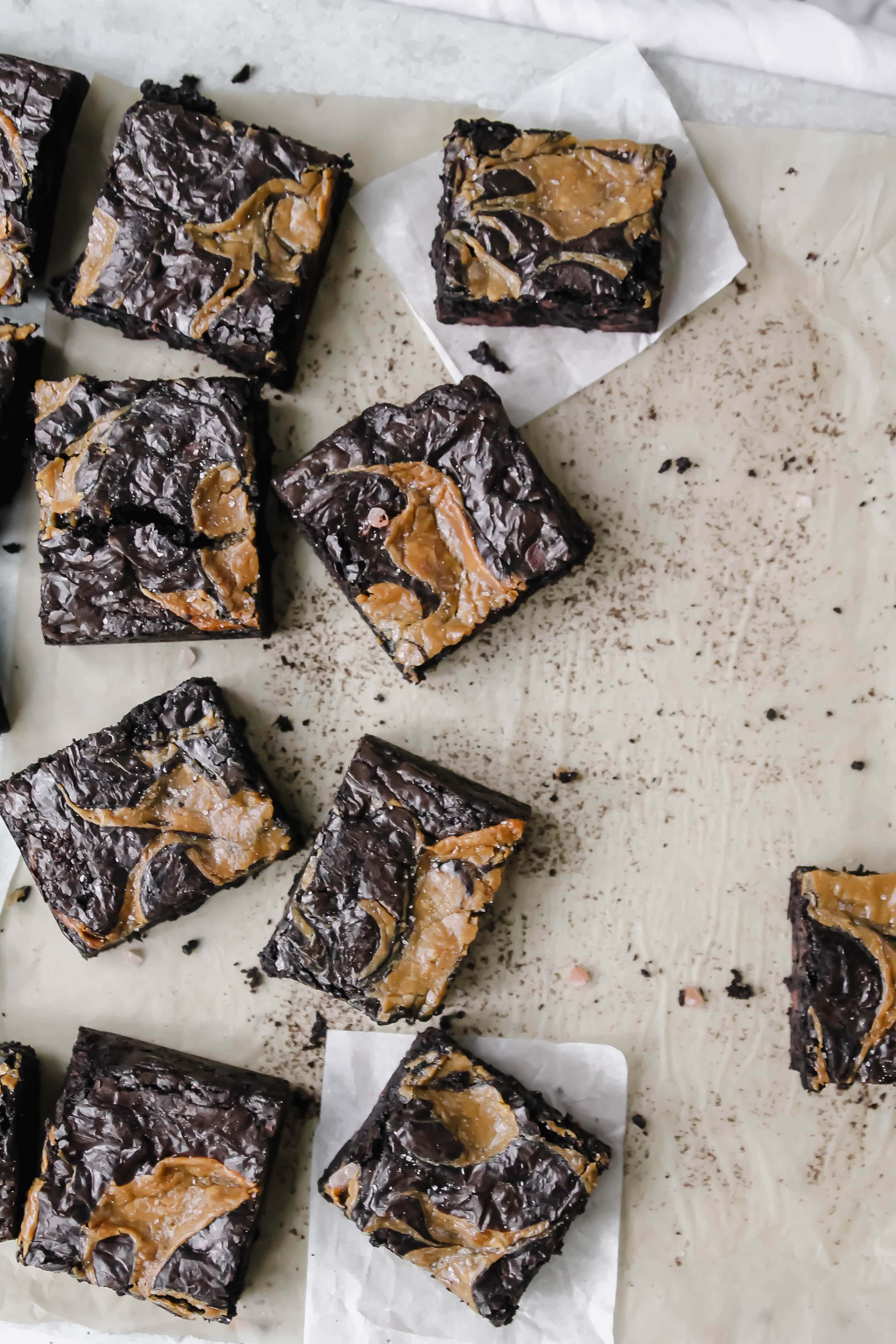 Himalayan Salted Dark Cocoa Brownies with a Dulcey Marble_