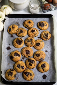 pumpkin-chocolate-chip-cookies-with-sea-salt-4-2